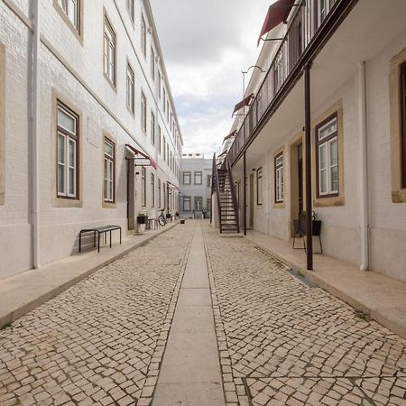 Charming Apartment In Private Condominium At Graca Lisabona Exterior foto