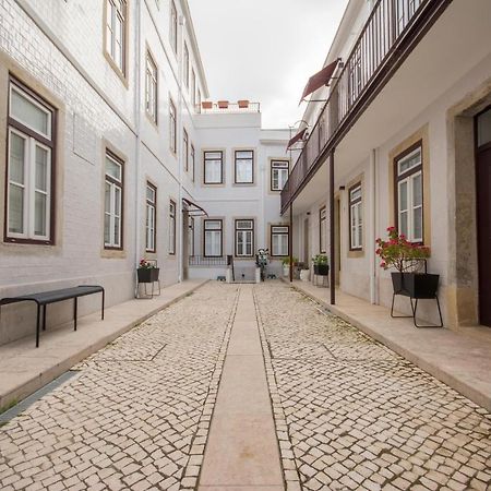 Charming Apartment In Private Condominium At Graca Lisabona Exterior foto